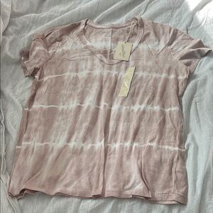 Universal Thread Dusty Pink Tie-Dye V-Neck Short Sleeve Tee